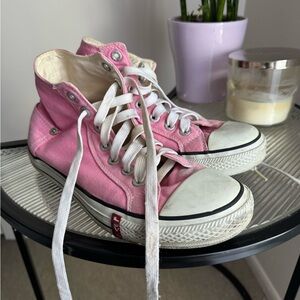 Vintage Levi converse